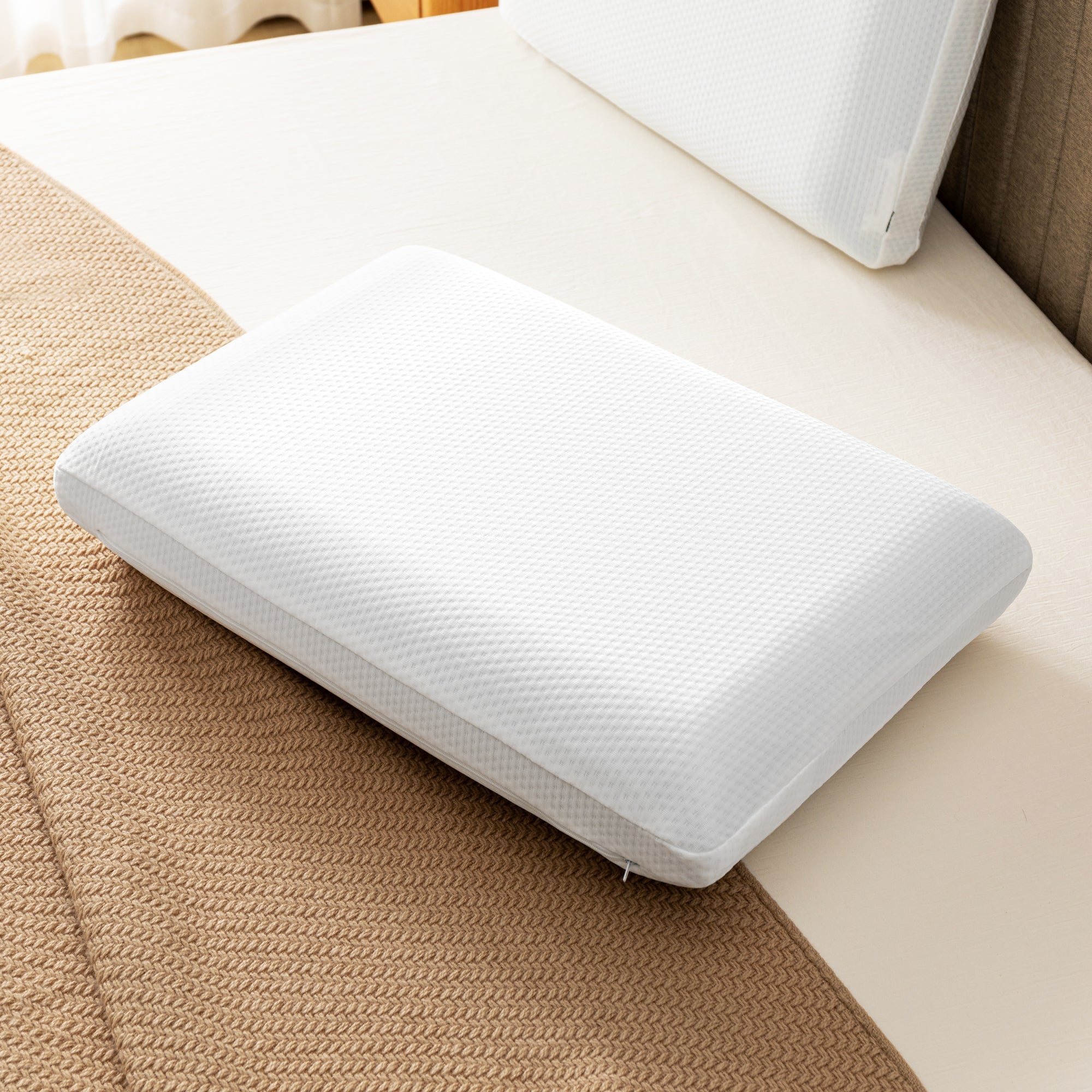 Zinus Gel Memory Foam Pillow - Zinus NZ